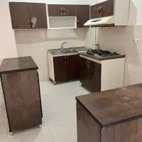 کابینت کارکرده همراه با گاز سینگ هود و شیر سالم