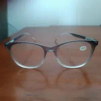 عینک نو کاملا بدون استفاده