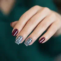 آموزش کاشت سالنی ناخن.با مدرک