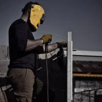 استخدام فنی کار