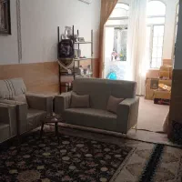 خونه ویلایی پر نور|اجارهٔ خانه و ویلا|قم, دروازه چوبی|دیوار