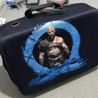 کیف حمل ps5 fat digital طرح GOD OF WAR کریتوس