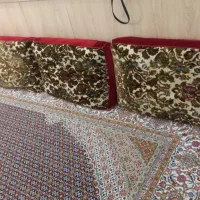 پشتی طرح زربافت و پشتی رو مخملی