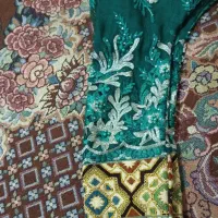 دو دست لباس نو|لباس|ایرانشهر, |دیوار