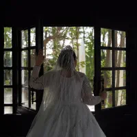 لباس عروس|لباس|ری, دیلمان|دیوار