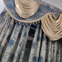 پرده برای درب حال