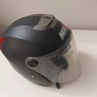 کلاه کاسکت در حد نو