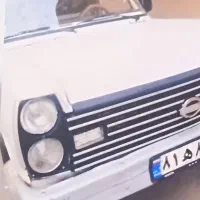 راننده نیسان