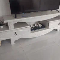 میزتلویزیون سالم وتمیز بدون خط خش و بدون لب پریدگی|میز تلویزیون|آستارا, |دیوار