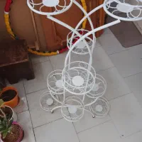 استند فلزی گلدان