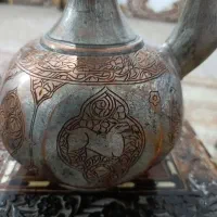 ابریق نقش دار