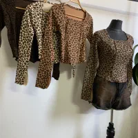 کراپ پلنگی|لباس|مشهد, هنرور|دیوار