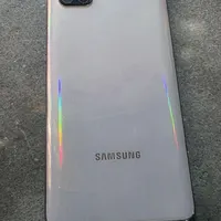سامسونگ Galaxy A71 با حافظهٔ ۱۲۸ گیگابایت