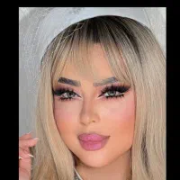 میکاپ کار