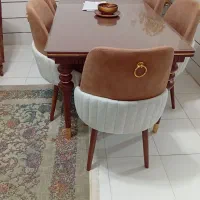 مبل هشت نفره و میز نهار خوری 6نفره در حد نو