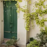 ویلائی 180 متر حاشیه 10متر زیربنا 220 متر  خ بهار