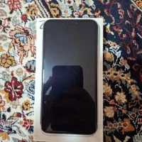 آیفون 11 نرمال