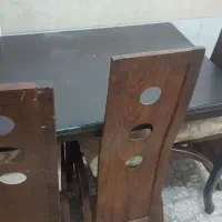میز ناهار خوری ۶ نفره بهمراه ۴ صندلی سالم