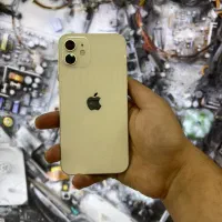 ایفون ۱۲نرمال حافظه ۱۲۸رنگ سفید