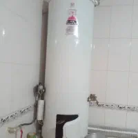 فروش ابگرمکن ایستاده تمیز در حد نو