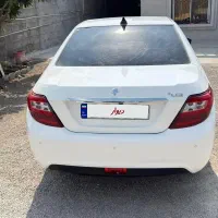 دنا پلاس مدل 1404 رنگ سفید 5 دنده