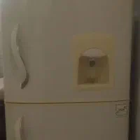 یخچال نیم فریزر اب سرد کن دار