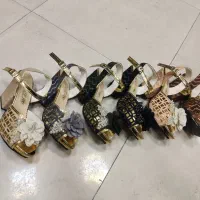 تک فروشی صندل