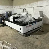 استخدام اپراتور خانم دستگاه لیزر برش فایبر