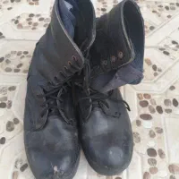 پوتین نظامی مشکی و خاکی|کیف، کفش، کمربند|آغاجاری, |دیوار