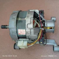 مقداری لوازم لباسشویی ابسال