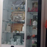 ویترین جادار