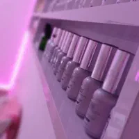 کاشت ناخن فِرِش نِیل مینو|خدمات آرایشگری و زیبایی|پاکدشت, شهرک امام رضا|دیوار