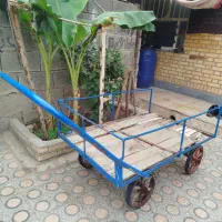 گاری چهار چرخ