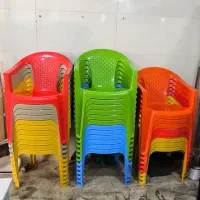 میز صندلی پلاستیکی ناصر|میز و صندلی غذاخوری|رشت, استادسرا|دیوار