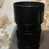 لنز سونی ۵۰ f1.8 oss