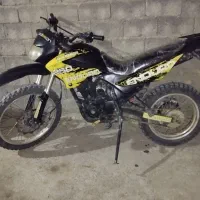 فلات رادیسون ۲۰۰سی سی|موتورسیکلت|پیرانشهر, |دیوار