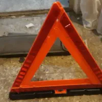 مثلث خطر ماشین با کیف فابریکی