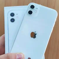 iPhone 11Normal  با شارژر اصلی صفر+گلس کاور