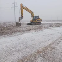 بیل مکانیکی زنجیری برای کار