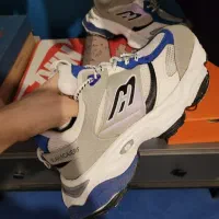 کتونی Balenciaga