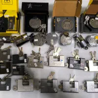 قفل ضد سرقت و ست آچار بکس و کلیه ابزار صعنتی