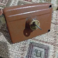 قفل درب حیاط