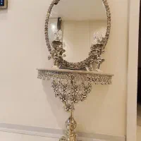 آینه و شمعدان عروس نقره‌ای با میز