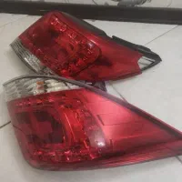 یک جفت چراغ عقب دنا