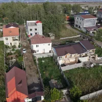 زمین ساحلی دیواربلند مشرف به دریا قابل ساخت|فروش زمین و ملک کلنگی|رشت, شهرک شهید رجایی|دیوار