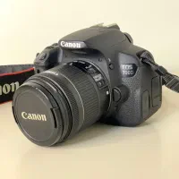 Canon 700D به‌همراه لنز 18-55، کاملاً سالم
