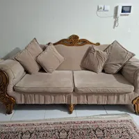 مبل راحتی هفت نفره سالم بدون شکستگی|مبلمان خانگی و میز عسلی|رشت, گلسار|دیوار