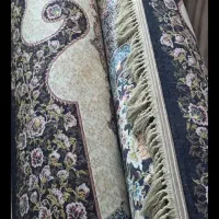 وسیله منزل و یک جفت فرش مارک اشراف