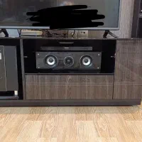 با سلام میز تلویزیون سالم و تمیز مارک بیسموت ترک