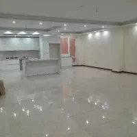 واحد۱۲۶ متر طبقه اول با پاسیو